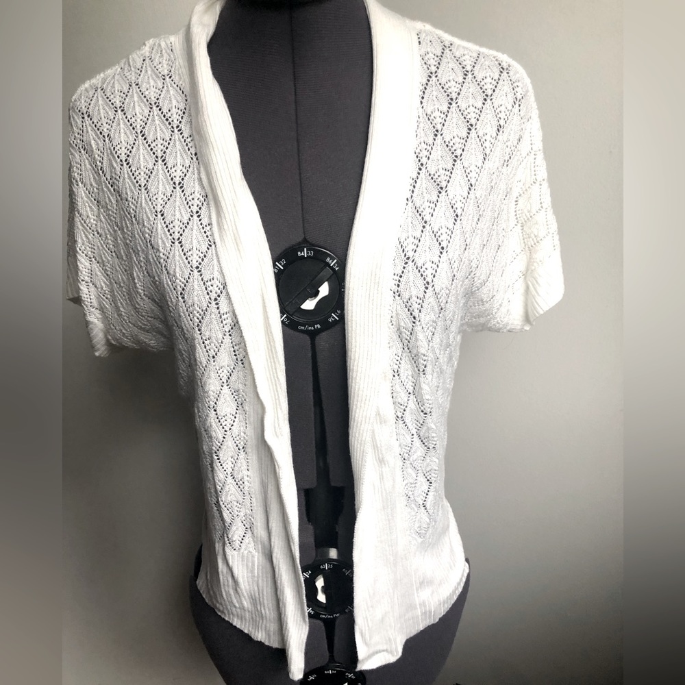 SMARTSET | Short Sleeves Cardigan | Lightweight | Cute Design | XS